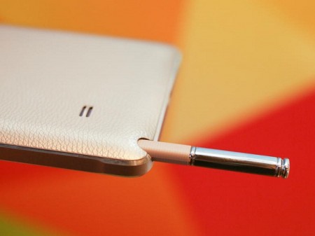 Geezam - US$1089 Samsung Galaxy Note 4 is a flatteringly fabulous Phablet with an improved S Pen - 21-10-2014 LHDEER (8)