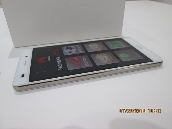 Huawei P8 Lite is Black White and Gold Metallic Luxury (2)